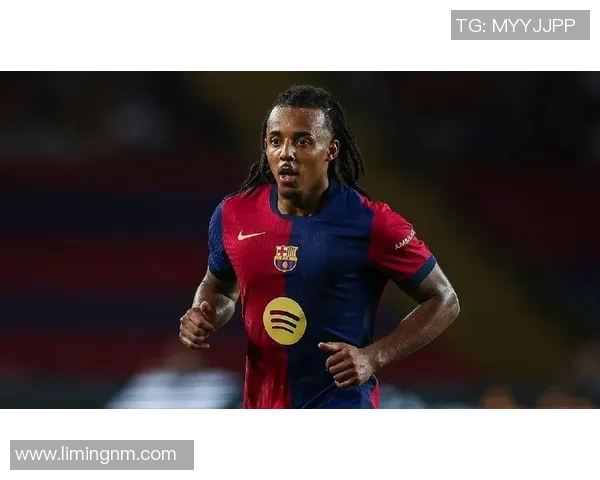 足球明星穿搭揭秘黑色鞋子如何成为场上风格的亮点